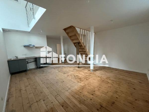 Location Appartement 4 pièces 75 m² - LIEU DIT LA CLARTE Kerlaz 29100