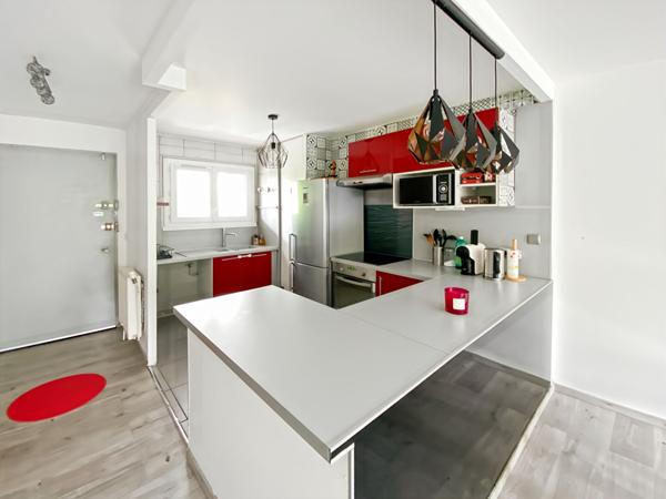 Herblay-sur-Seine ? Superbe appartement F3 de 62 m² dans résidence sécurisée et calme avec terrasse et cave