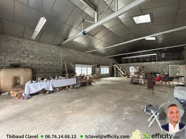 Local Commercial 2 pièces - 217 m²