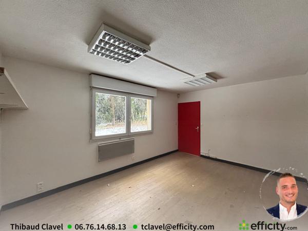 Local Commercial 2 pièces - 217 m²