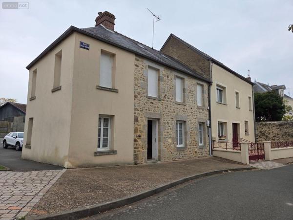 Maison de ville à vendre à Villaines-la-Juhel en Mayenne (53700), ref : 1376