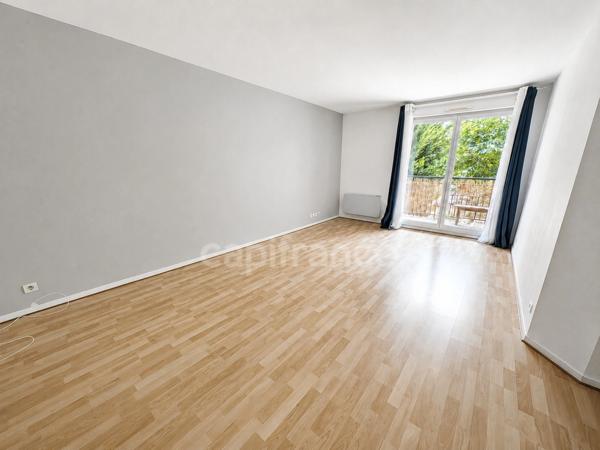 Corbeil-Essonnes – F3 lumineux avec balcon, parking et résidence arborée