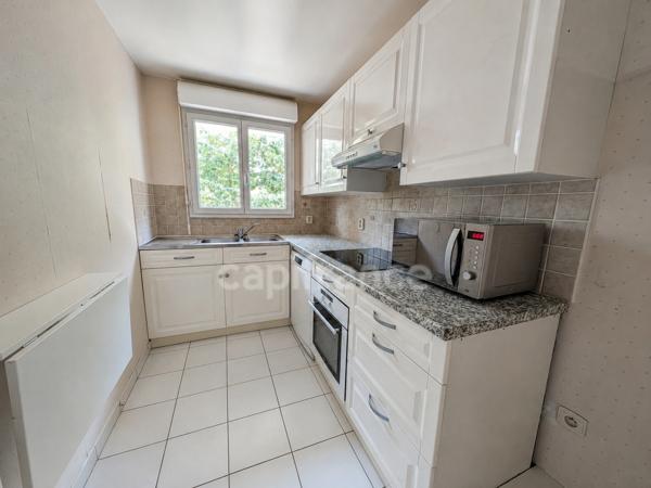 Corbeil-Essonnes – F3 lumineux avec balcon, parking et résidence arborée