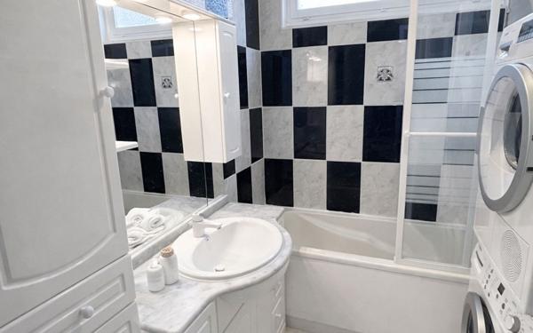 Appartement à vendre    4 pièces • 95,60 m2 Noisy-le-Roi