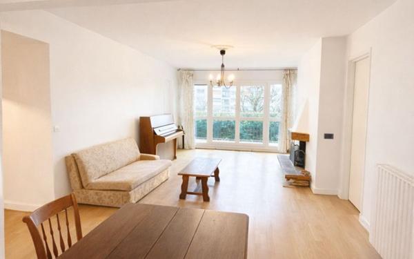 Appartement à vendre    4 pièces • 95,60 m2 Noisy-le-Roi