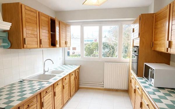 Appartement à vendre    4 pièces • 95,60 m2 Noisy-le-Roi