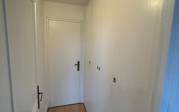 Appartement à vendre    4 pièces • 95,60 m2 Noisy-le-Roi