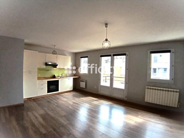 Appartement
         2 pièces
        - 50 m² Exclusivité 199 750 € *