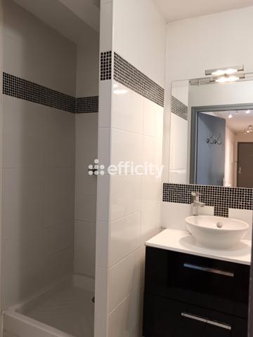 Appartement
         2 pièces
        - 50 m² Exclusivité 199 750 € *