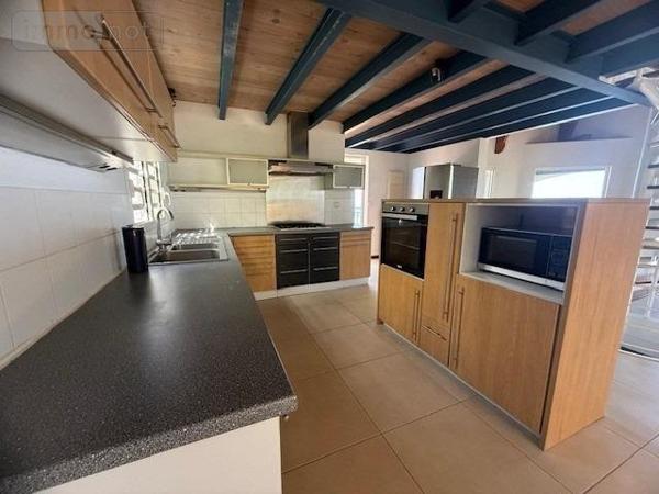 Maison à vendre à Saint-Paul à la Réunion (97411), ref : 97410-1090118