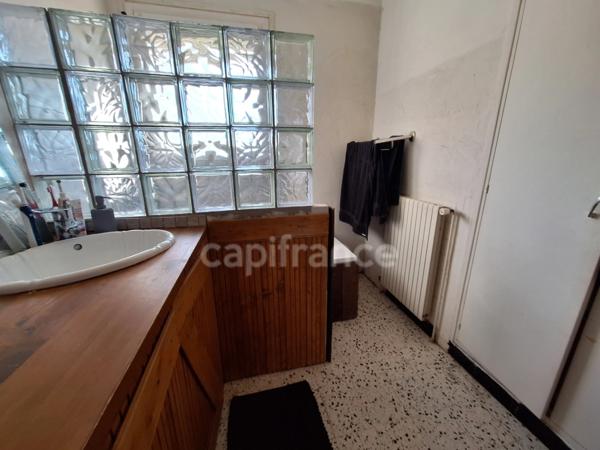 Maison à vendre 8 pièces SALINDRES (30) un appartement indépendant au rdc