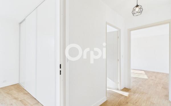Appartement à vendre    2 pièces • 48 m2 Mandelieu-la-Napoule