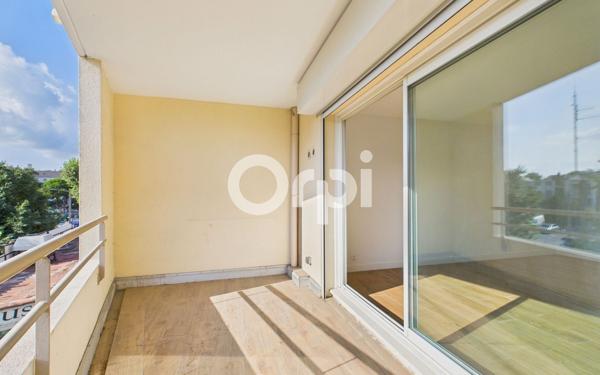 Appartement à vendre    2 pièces • 48 m2 Mandelieu-la-Napoule