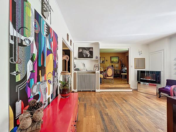 Maison Suresnes 260 m2