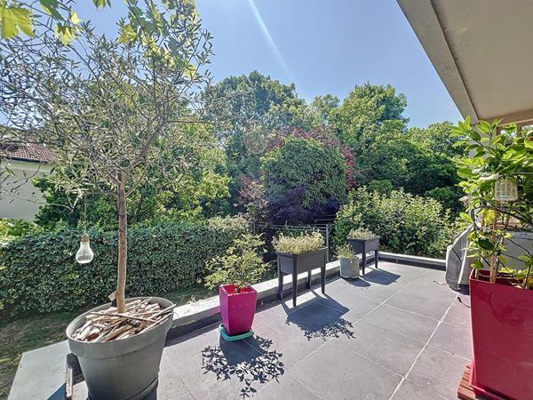 Maison Suresnes 260 m2