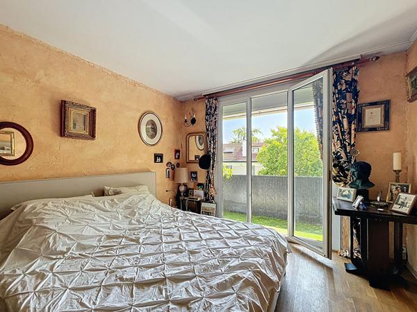 Maison Suresnes 260 m2