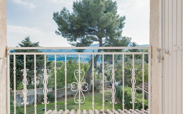 Maison à vendre    5 pièces • 110 m2 Marseille 11