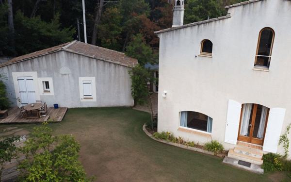 Maison à vendre    5 pièces • 110 m2 Marseille 11