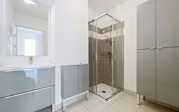 Appartement à vendre    3 pièces • 54,43 m2 Roquefort-les-Pins