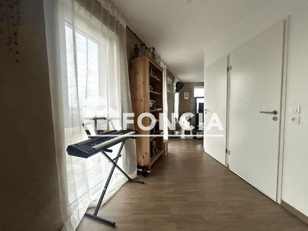 Location Appartement 3 pièces 64.59 m² - RESIDENCE LUMI?AIR, 240 RUE DU FAUBOURG DES POSTES Lille 59000