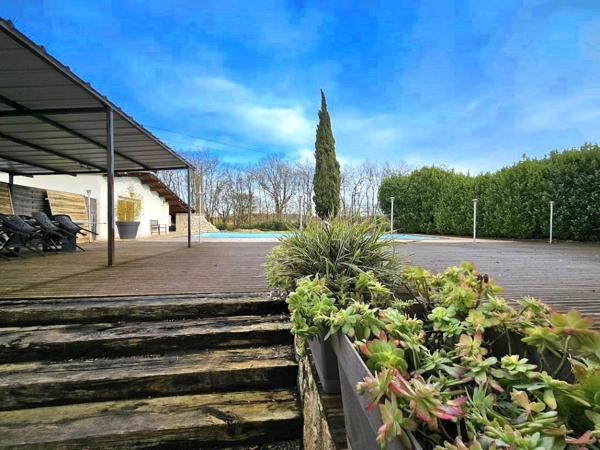 LAROQUE TIMBAUT, MAISON 6 Pièces -132 m² - DEPENDANCE- PISCINE- GARAGE - JARDIN