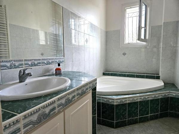 LAROQUE TIMBAUT, MAISON 6 Pièces -132 m² - DEPENDANCE- PISCINE- GARAGE - JARDIN