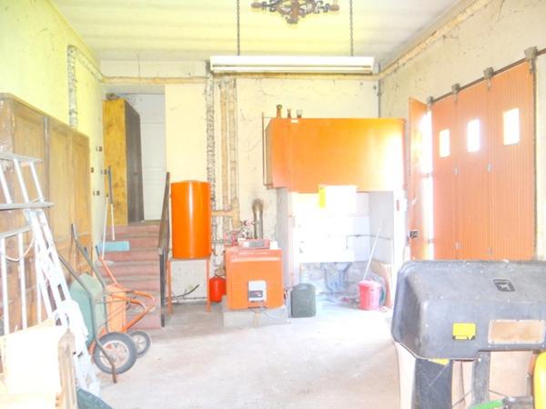 Dpt Allier (03), à vendre CHAMBLET maison 6 pièces , grenier aménageable , garage , cave ,sur 3090 m2 de terrain clos