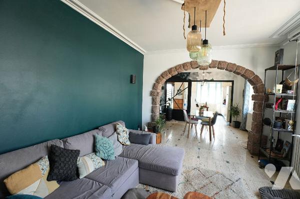 Maison stylée des années 50, 3 chambres avec jardin