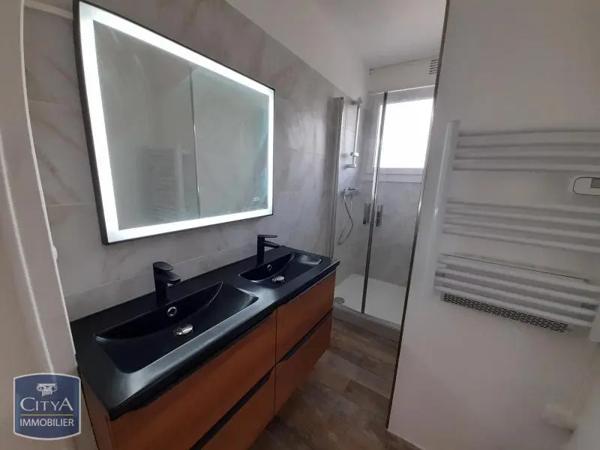 Appartement à louer 3 pièces 62.55m²