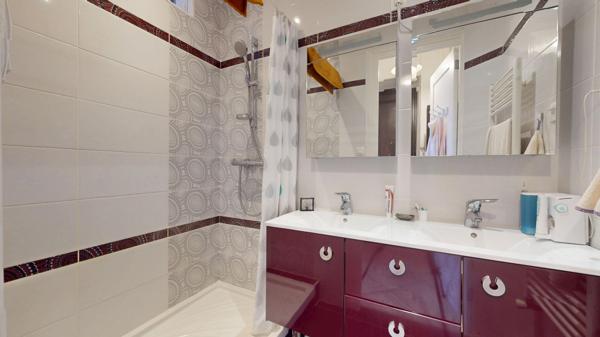 Appartement Grenoble 4 pièce(s) 115.3 m2