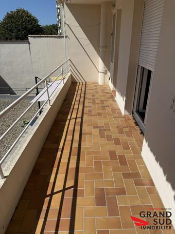 T4 avec terrasse et parking