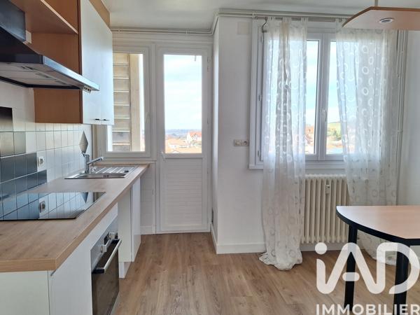 Location appartement 5 pièces 84 m² Aurillac