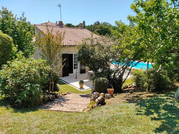 MAISON 6 PIECES -150 M² - 1100 M² DE TERRAIN AVEC PISCINE