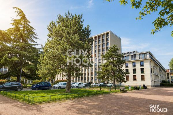 STUDIO RÉNOVÉ  de 25 m²  - SANS VIS-À-VIS