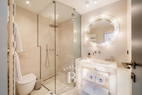 Vallauris, Villa 5 Chambres -  450 m² à vendre