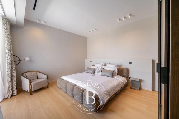 Vallauris, Villa 5 Chambres -  450 m² à vendre