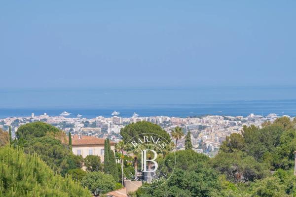 Vallauris, Villa 5 Chambres -  450 m² à vendre