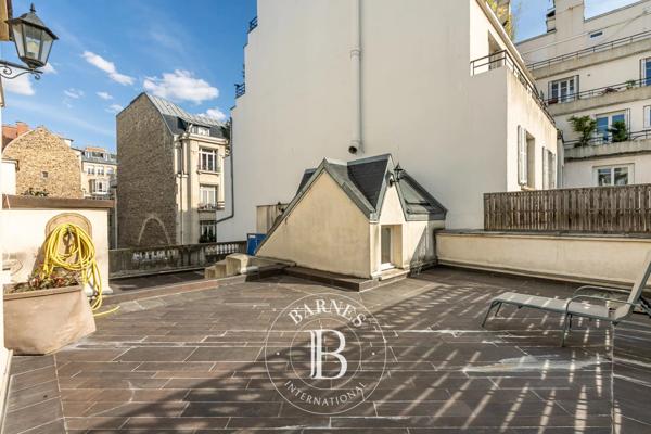 Paris 16ème, Hôtel particulier 6 Chambres -  437 m² à vendre