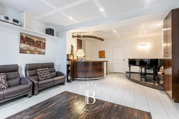 Paris 16ème, Hôtel particulier 6 Chambres -  437 m² à vendre