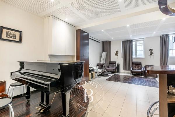 Paris 16ème, Hôtel particulier 6 Chambres -  437 m² à vendre