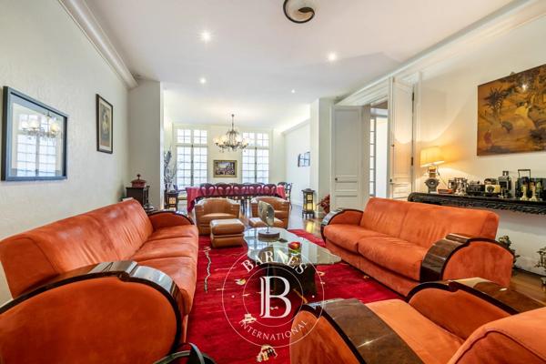 Paris 16ème, Hôtel particulier 6 Chambres -  437 m² à vendre