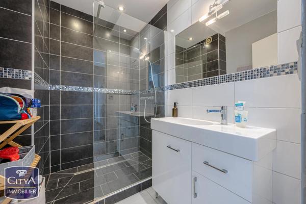 Appartement à vendre 5 pièces 99.2m² Chambéry (73000)