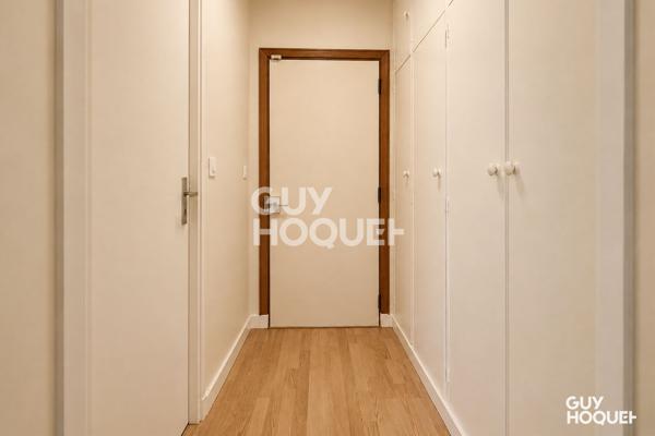 STUDIO 28 m² SANS VIS-À-VIS - DERNIER ÉTAGE