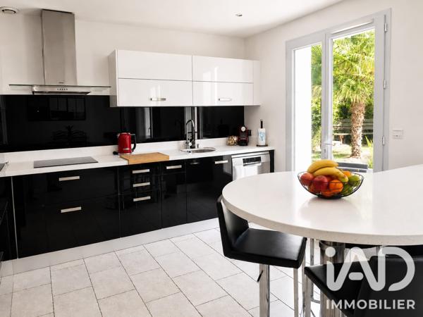 Maison à vendre 7 pièces 151,34 m² Yerres