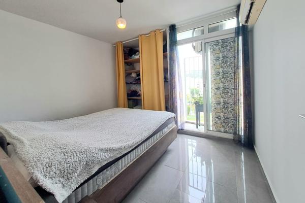 Bel appartement type T4 à DUGAZON