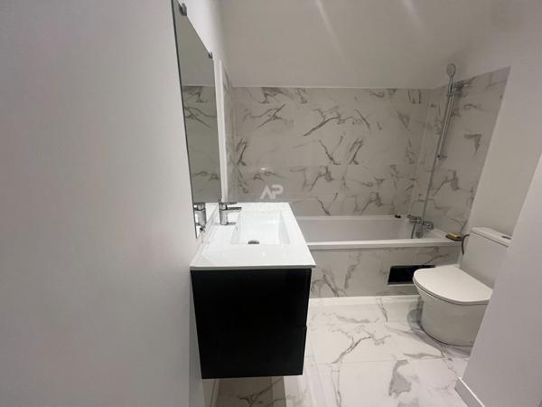 Appartement Pontoise 1 pièce(s) 34.53 m2 €159 000 ** - Référence 11154