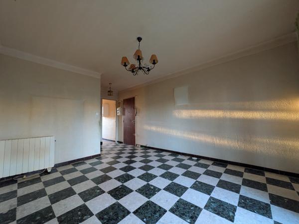 Peyrolles-en-Provence (13860) T3 - 72m² - Peyrolles-en-Provence - beaux volumes