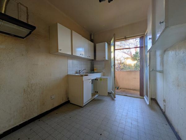 Peyrolles-en-Provence (13860) T3 - 72m² - Peyrolles-en-Provence - beaux volumes