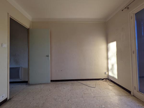 Peyrolles-en-Provence (13860) T3 - 72m² - Peyrolles-en-Provence - beaux volumes