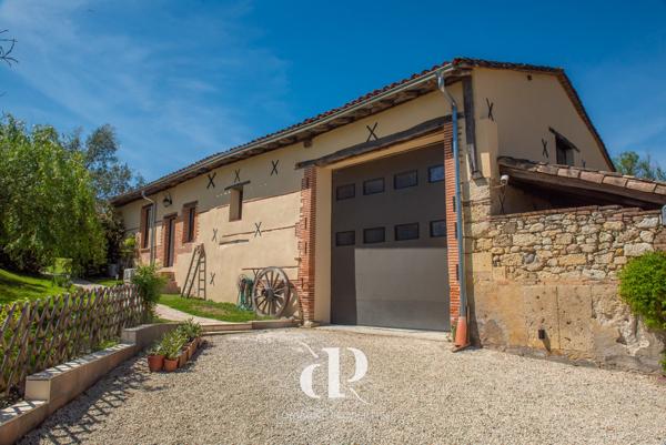 Garganvillar (82100) Maison de Maître avec Cour et Gîte au Coeur de la Lomagne